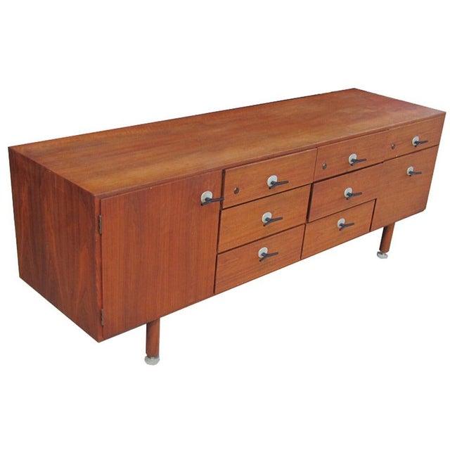 1960s Jens Risom Credenza With Y-Shaped Drawer Pulls For Sale - Image 5 of 5