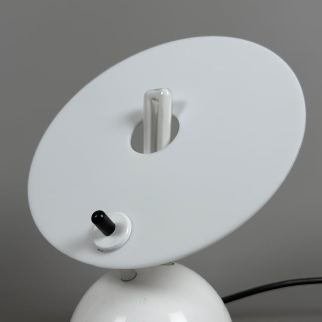 White Space Age Pall Table Lamp by Raul Barbieri and Giorgio Marianelli for Tronconi, 1980s For Sale - Image 8 of 15