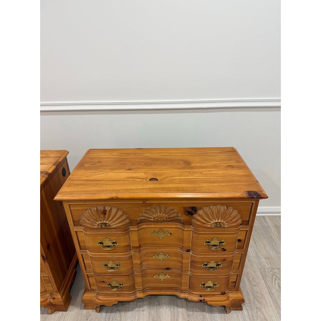 American 1990s Lexington Link Taylor Carved Shell Pine Chest of Drawers /Nighstands, A Pair For Sale - Image 3 of 12