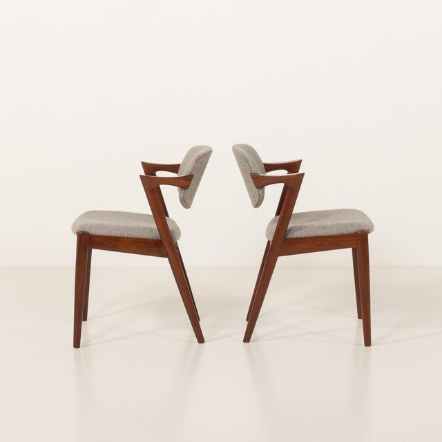 Model 42 Chairs in Rosewood by Kai Kristiansen for Schou Andersen, Denmark, 1960s, Set of 8 For Sale - Image 16 of 18