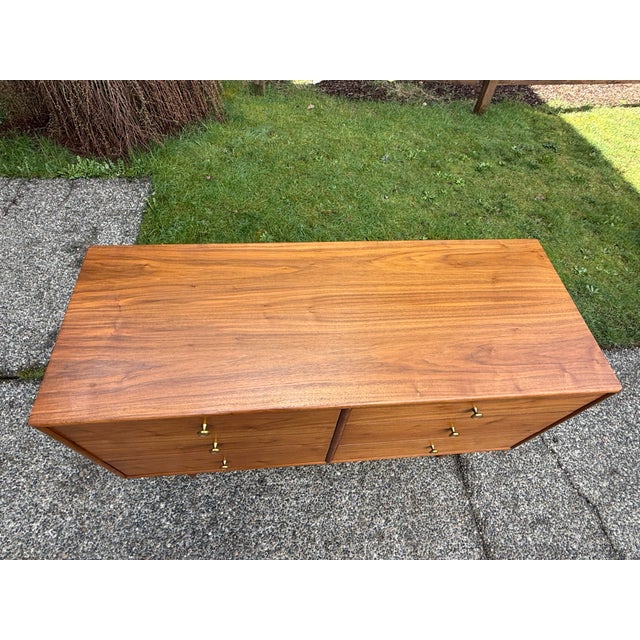 1960s 1960s Mid-Century Modern Dresser by Kipp Stewart for Drexel For Sale - Image 5 of 10