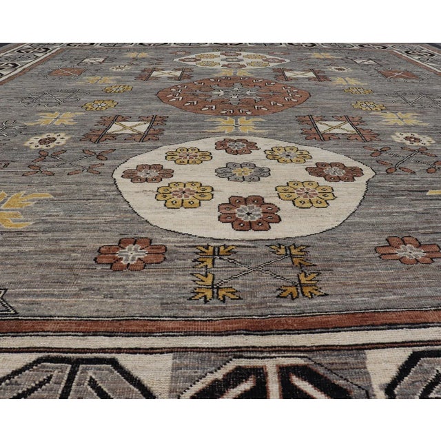 Modern Khotan Rug With Circular Medallions in Shades of Gray, Brown and Yellow 12'8 X 15'1 For Sale - Image 4 of 10