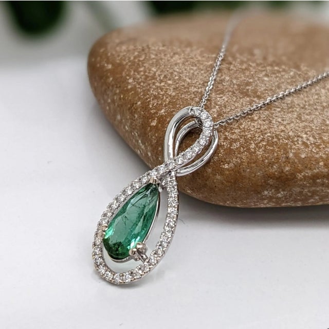 Green 1ct Green Tourmaline Pendant with Earth Mined Diamonds in Solid 14K Gold Pear 11x5 For Sale - Image 8 of 10
