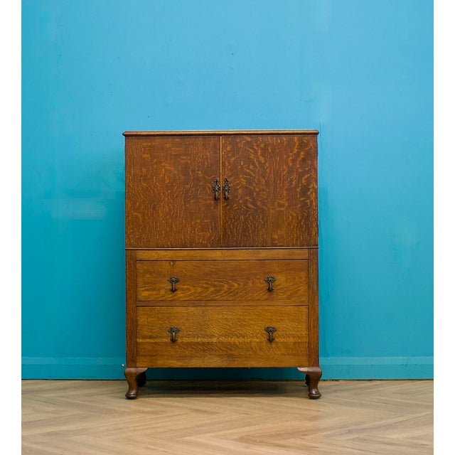 Art Deco Oak Tallboy in the style of Heals, 1930s For Sale - Image 10 of 10
