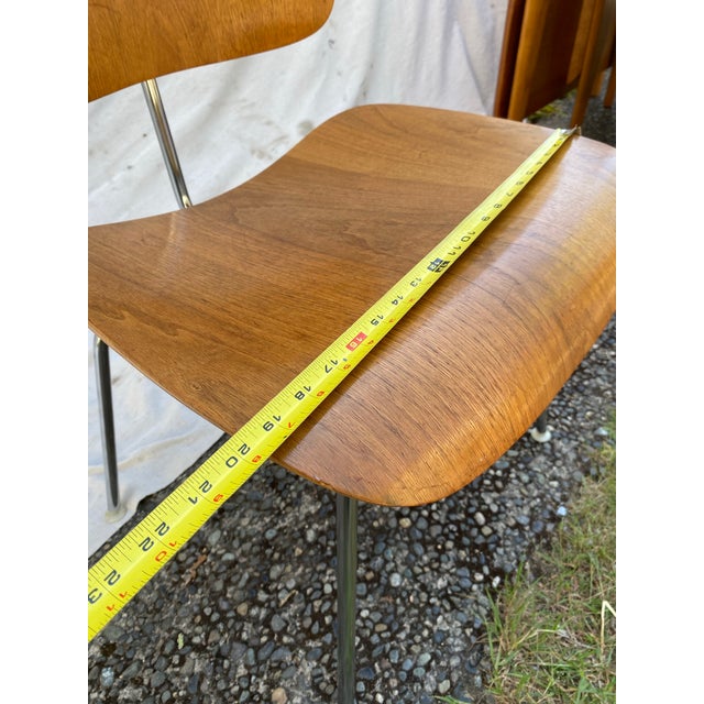 Attributed Charles & Ray Eames for Herman Miller DCM Dining Chair, 1950s–1960s, Molded Birch Plywood For Sale - Image 12 of 12