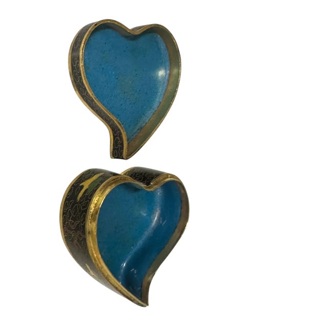 Heart-shaped cloisonné trinket box — beautifully handcrafted with intricate enamel inlay and detailed metalwork. Features...