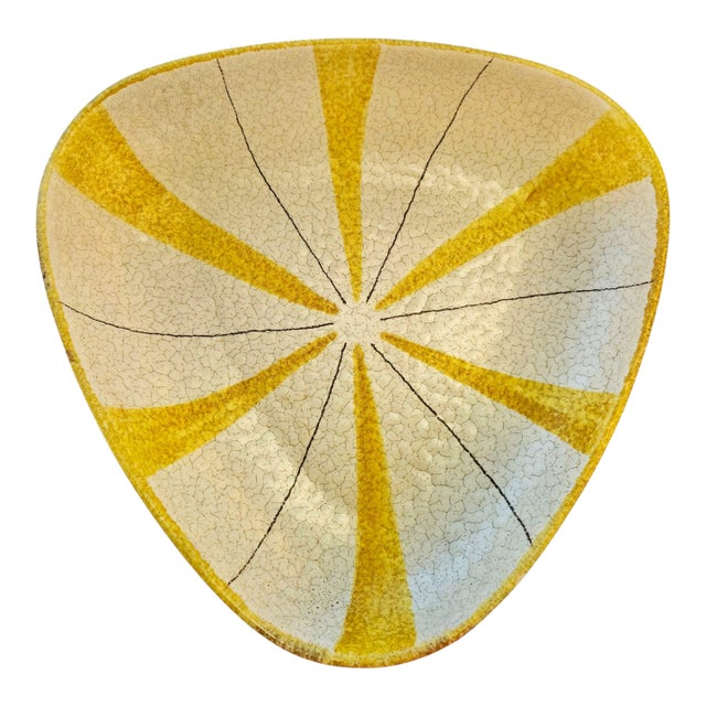 Early ’60s Marzi & Remy (?) Shallow Triangular Bowl Nr. 3300 For Sale