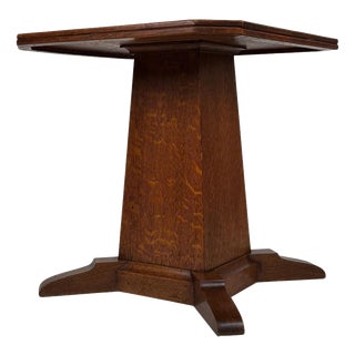 Early 20th Century Antique English Oak Side Table For Sale
