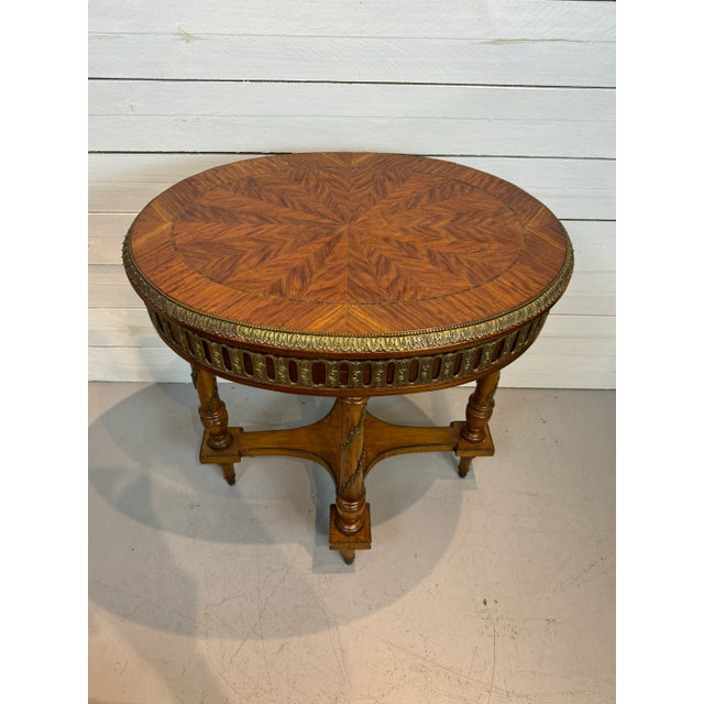 French Vintage Bronze Ormolu-Mounted Oval Marquetry End or Side Table, C. 1940s For Sale - Image 3 of 12