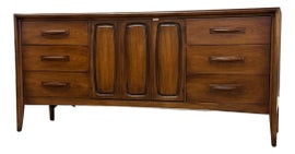 Example of Broyhill Dressers and Chests of Drawers