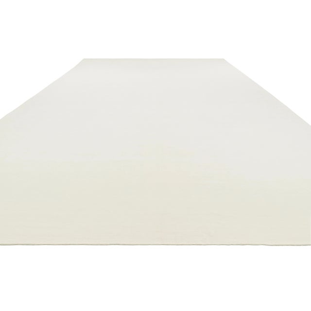 2010s Rug & Kilim’s Oversized Contemporary Textural Solid Rug in White Tones-12x20 For Sale - Image 5 of 7
