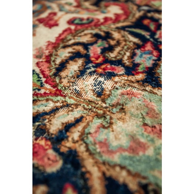 Middle Eastern rug Kerman - original. Hand-knotted in the city of Kerman, where the tradition of rug tying is very long...