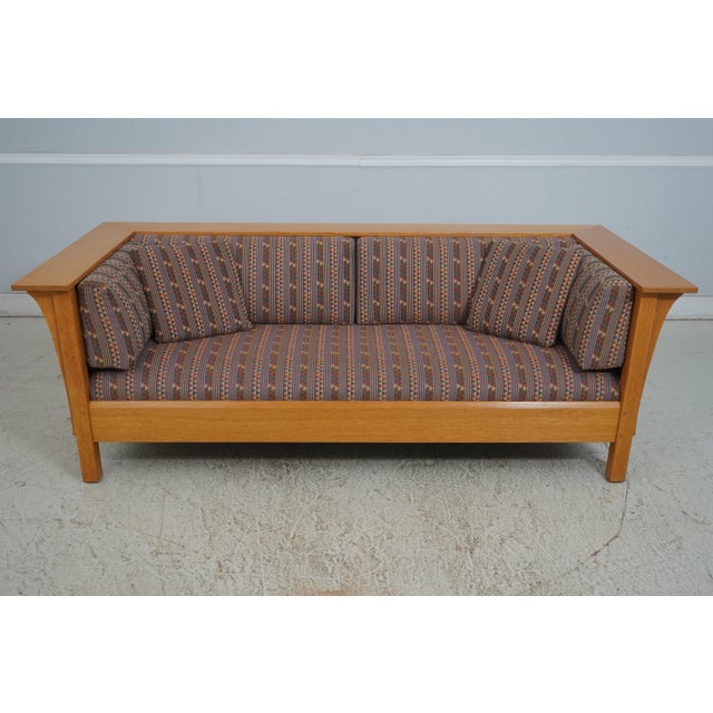 Age: C.1995 Details: Light Oak Finish High Quality Construction Arts & Crafts Style Oak Overall Clean & Well Cared For...