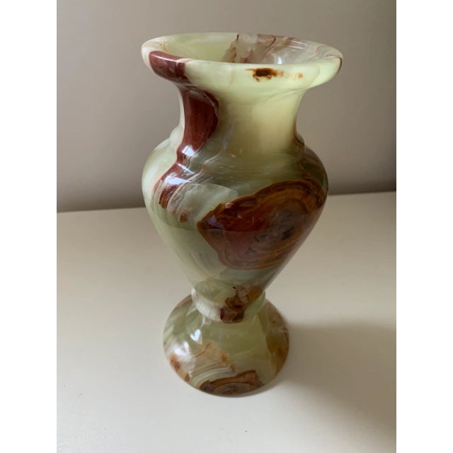 Gemstone Transitional Honey Marble Onyx Vase For Sale - Image 7 of 11