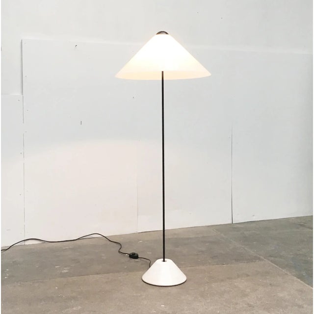 Black Mid-Century Snow Floor Lamp by Vico Magistretti for Oluce, 1970s For Sale - Image 8 of 18