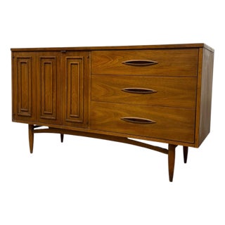 Vintage Mid Century Modern Walnut and Pecan Credenza Broyhill Premier Line Sculptra Collection Circa 1957 For Sale