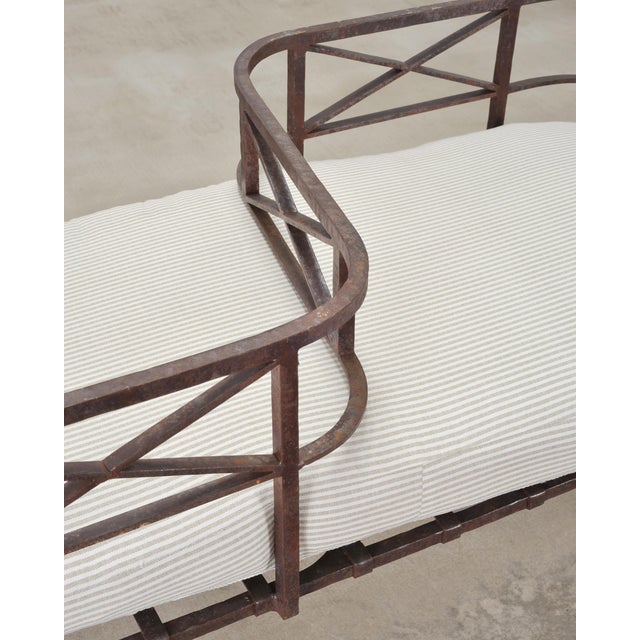 20th C. French Neoclassical Iron Tête-À-Tête Garden Bench For Sale - Image 12 of 18