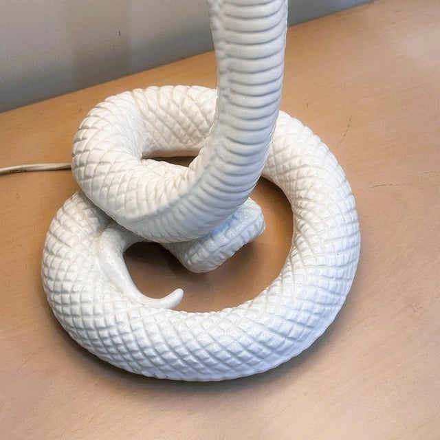 Vintage White Ceramic Cobra Table Lamp attributed to Tommaso Barbi, 1970s For Sale - Image 5 of 14