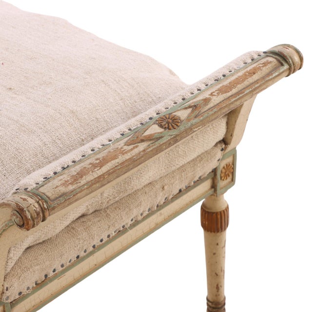 French Directoire Style Painted & Gilt Wood Diminutive Chaise Lounge, C. 1920 For Sale - Image 4 of 7