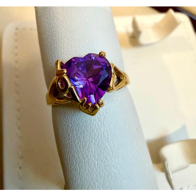 4 Carat Heart Shape Amethyst Love Cocktail Ring in 18 Karat Yellow Gold For Sale - Image 18 of 18
