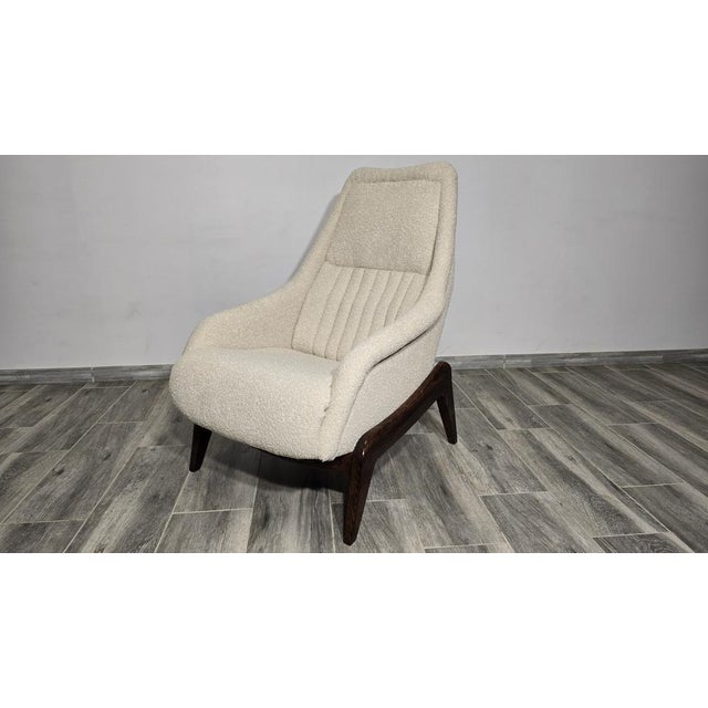 Mid-Century Armchair in Fabric and Wood For Sale - Image 12 of 12