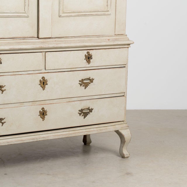 Gray Late 18th Century Swedish Gray Painted Pine Wedding Cabinet For Sale - Image 8 of 10
