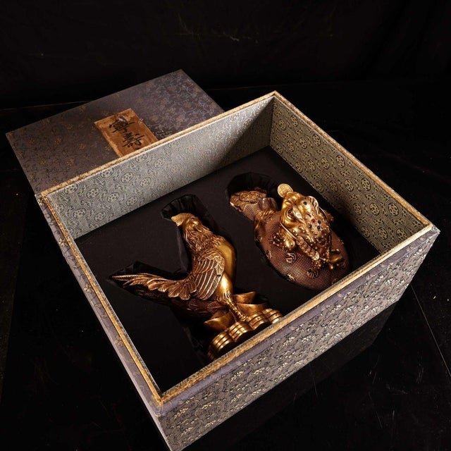 Brass Rooster and Wealth Toad (Jinchan) Fortune Set - High-Relief Chiseled Copper Coin-Bringing Figurines For Sale - Image 4 of 9