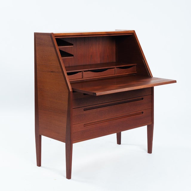 Vintage Model 63 Secretaire in Teak by Kai Kristiansen, 1960s For Sale - Image 4 of 18