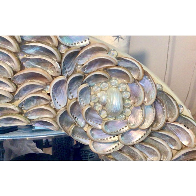 Rosettes on Round Mirror with Silver and White Seashells For Sale - Image 9 of 11
