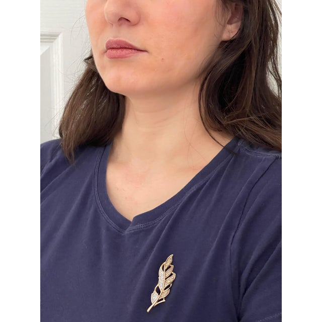 0.6 Carat Leaf Shaped Diamond 14 Karat Gold Pin or Brooch Affordable, Estate For Sale - Image 13 of 18