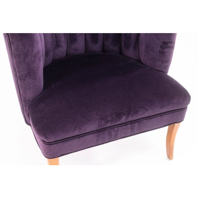 Textile Contemporary Art Deco Style Purple Velvet Channel Back Accent Lounge Chair For Sale - Image 7 of 9