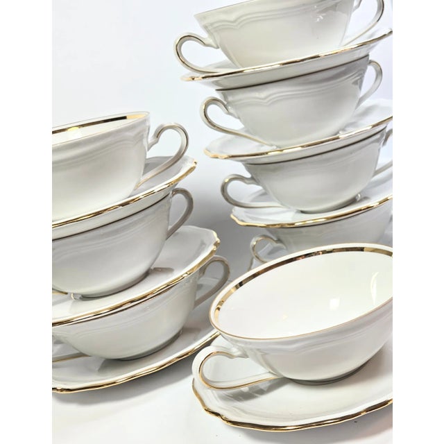 Welcome to fine dining in style- where we get to silently sip at our tomato soup while grilled cheese sandwiches are being...