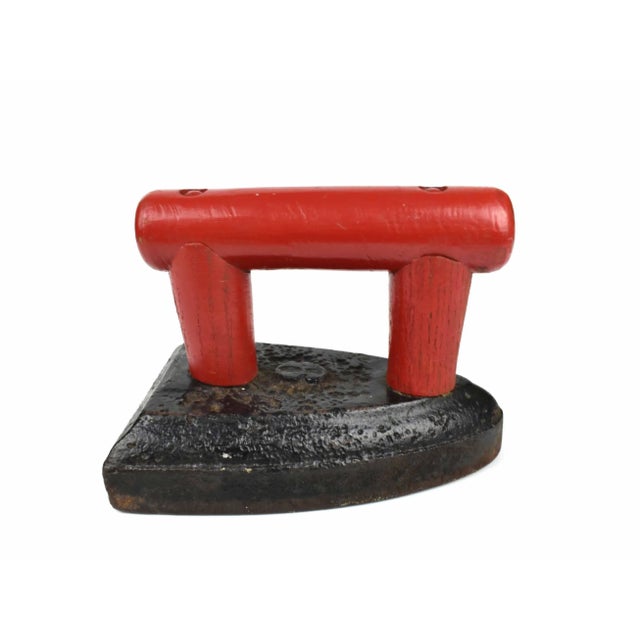 American Mid 20th Century Cast Iron Stove Top Iron Model Doorstop Paperweight Bookend With Wooden Handle For Sale - Image 3 of 8