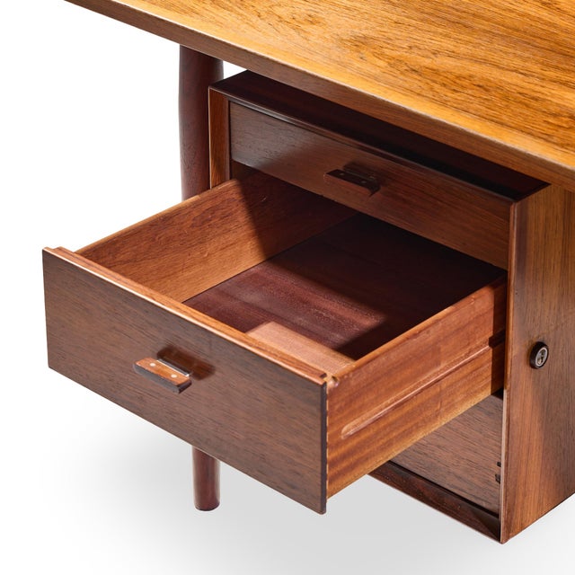 Wood Arne Vodder for Sibast Model 207 Mid Century Brazilian Rosewood Executive Desk For Sale - Image 7 of 10