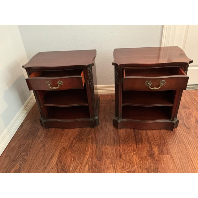 Chocolate 1940s Pair of Mahogany Night Stands For Sale - Image 8 of 12