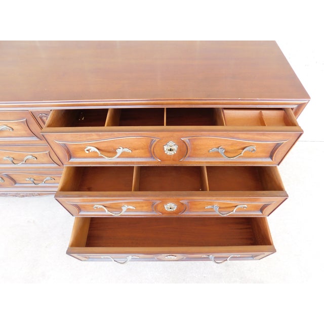 Henredon French Louis XV Style Dresser 70"w For Sale In Philadelphia - Image 6 of 16