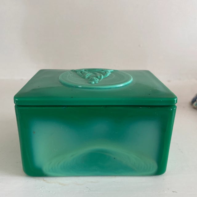 Green Late 19th Century Chinese Green Peking Glass Buddha Box For Sale - Image 8 of 13
