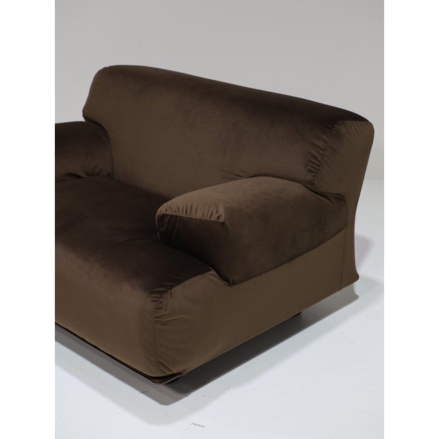 Fianda Modular Sofa and Armchair in Brown Velvet by Vico Magistretti for Cassina, 1970s, Set of 4 For Sale - Image 18 of 18