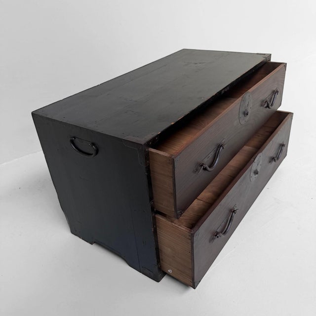 19th Century Low Japanese Tansu Chest with Two Drawers, 1890s For Sale - Image 5 of 17