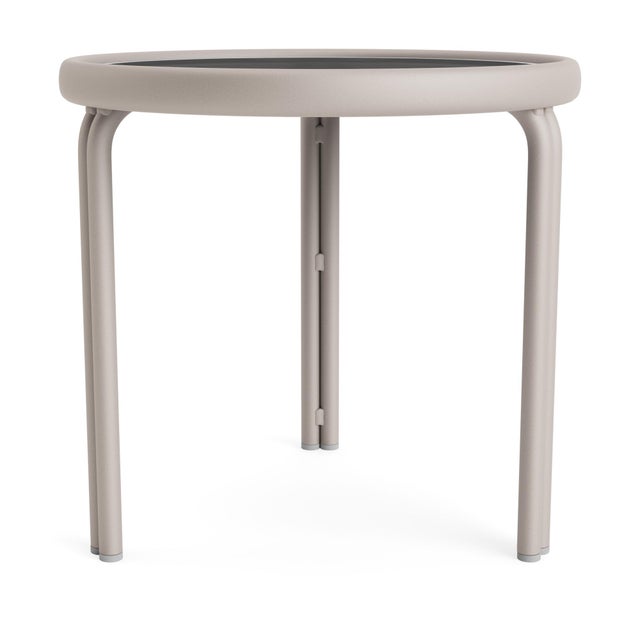 Contemporary Brown Jordan Kantan Aluminum 20" Round Occasional Table, Dove frame For Sale - Image 3 of 11