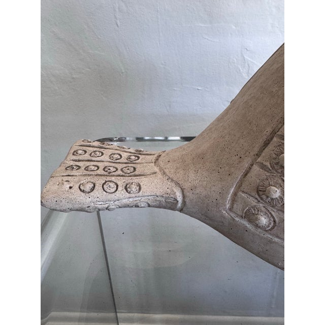 Austin Productions 1981 Ceramic Dove Sculpture — Mid-Century Modern Cast Bird Figure With Incised Feather Detail For Sale - Image 9 of 11