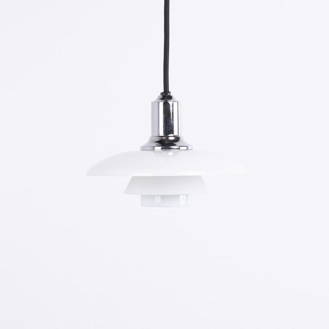 White Model PH 2/1 Pendant Lamp in Chrome by Poul Henningsen for Louis Poulsen, 2010s For Sale - Image 8 of 9