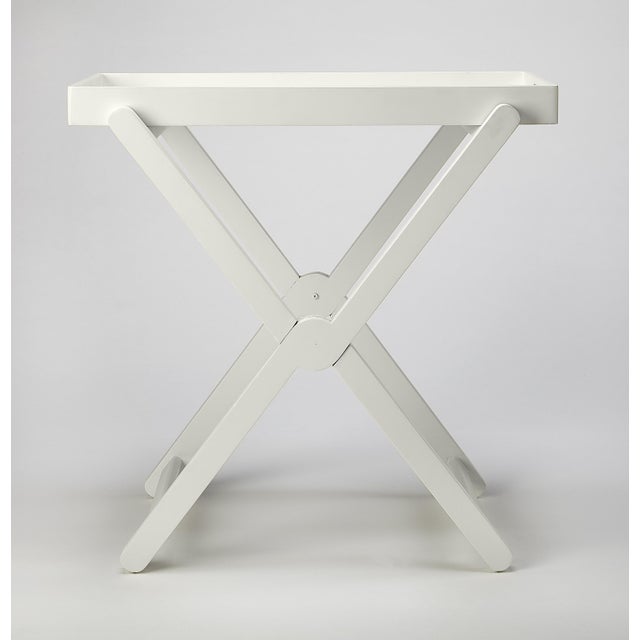 Serve up party favorites with this tray, an essential addition to your entertaining arsenal. A removable serving tray...