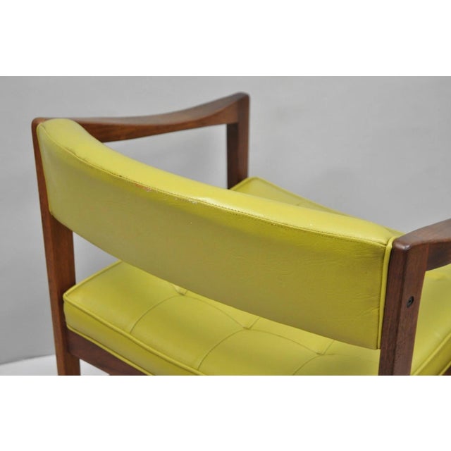 Vintage Ray Zimmerman for Dux Sculpted Walnut Green Vinyl Club Lounge Arm Chair For Sale - Image 15 of 18
