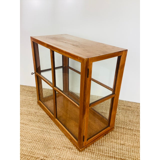 Vintage 1940s Wood & Glass Table Top Display Case Cabinet / Shelf For Sale - Image 11 of 14