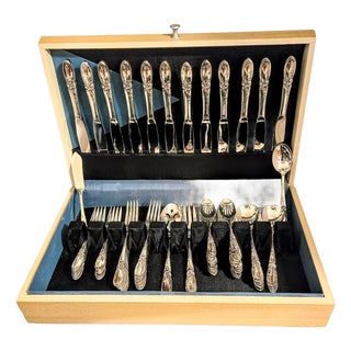 Twelve Complete Five Piece Placesettings Plus Extras Nouveau Orchid Silverplate Flatware- Set of 77 For Sale
