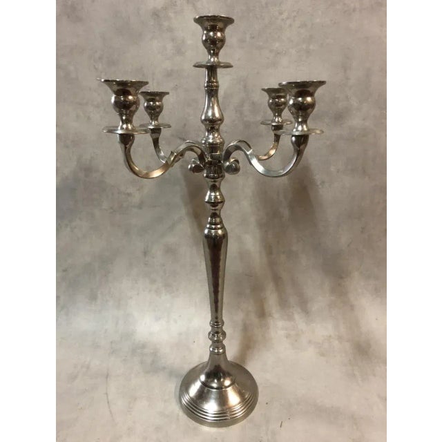 Chandelier métal argenté des années 60.De belle dimension,5 lumières Up to 250V (Europe/UK Standard).The wiring of this...