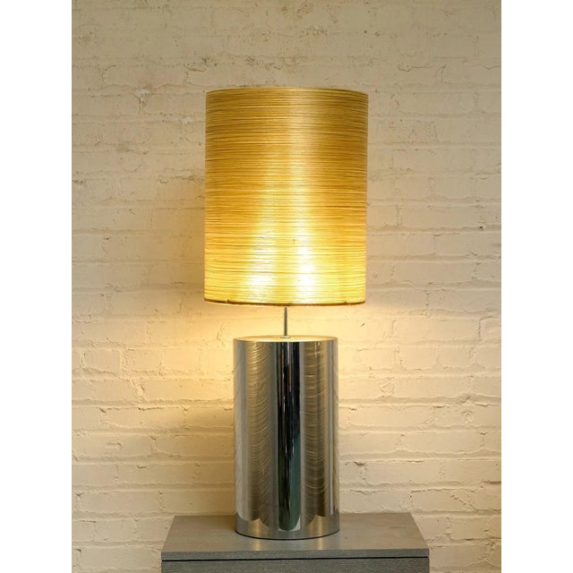 Mid-Century Modern Mid 20th Century Chrome Cylinder Table Lamp With Tall Gold Grasscloth Shade For Sale - Image 3 of 4