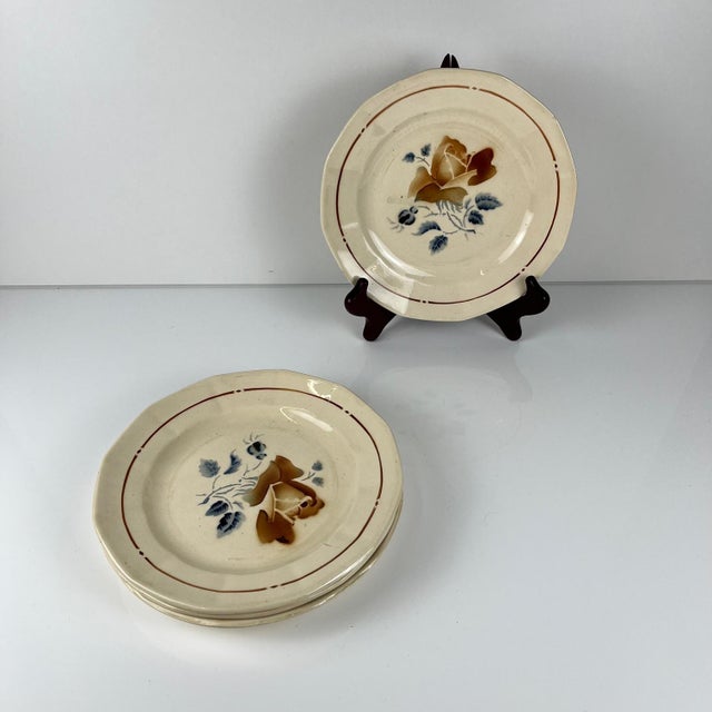 Vintage Dinner Plates with Floral Motif from Sarreguemines, 1920s, Set of 4 For Sale - Image 6 of 14