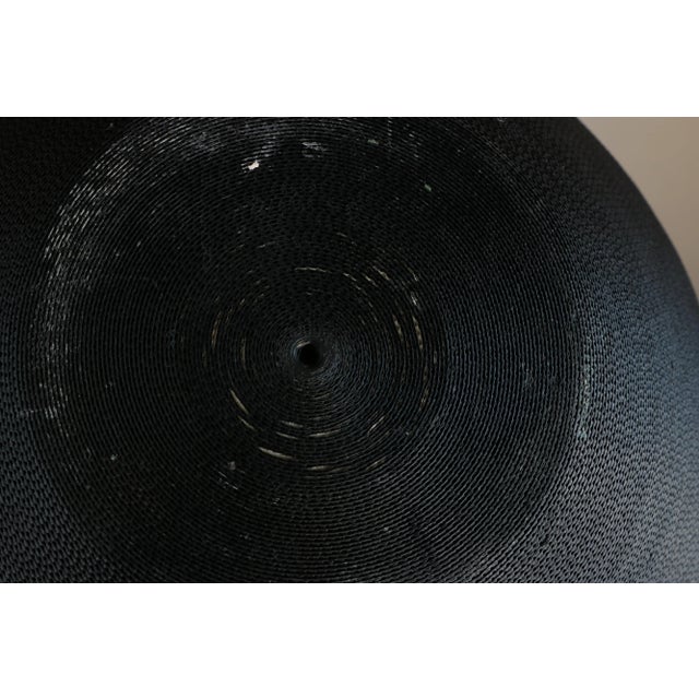 Late 20th Century Postmodern Flute Corrugated Cardboard Floor Vase in Black For Sale - Image 5 of 6